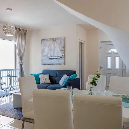 Sum Mora Apartment *