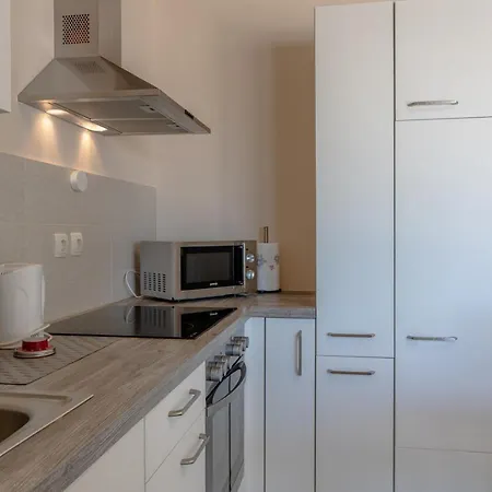 Sum Mora Apartment Vir