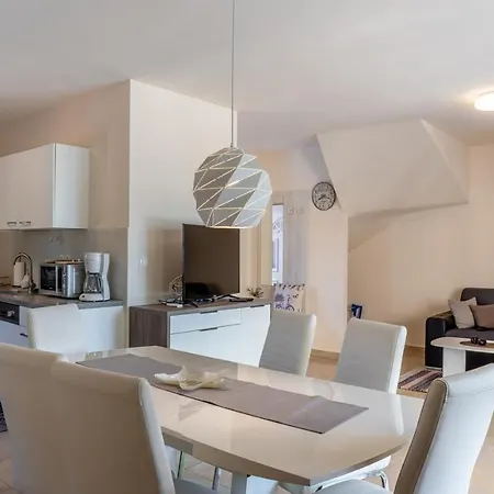 Sum Mora Apartment *