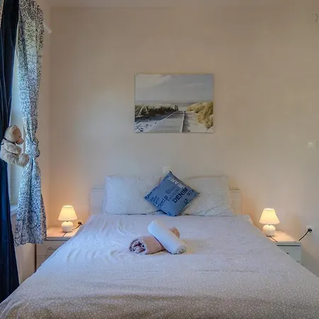Apartment Sum Mora *