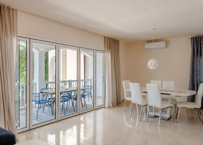 Sum Mora Διαμέρισμα *